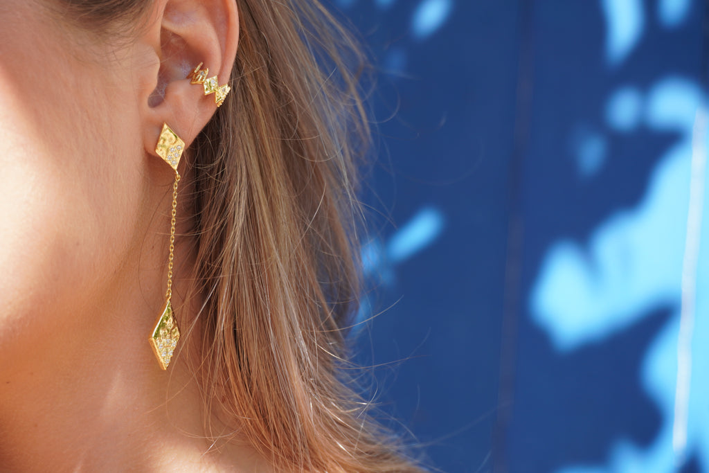 Vol V. Earcuff Celosía