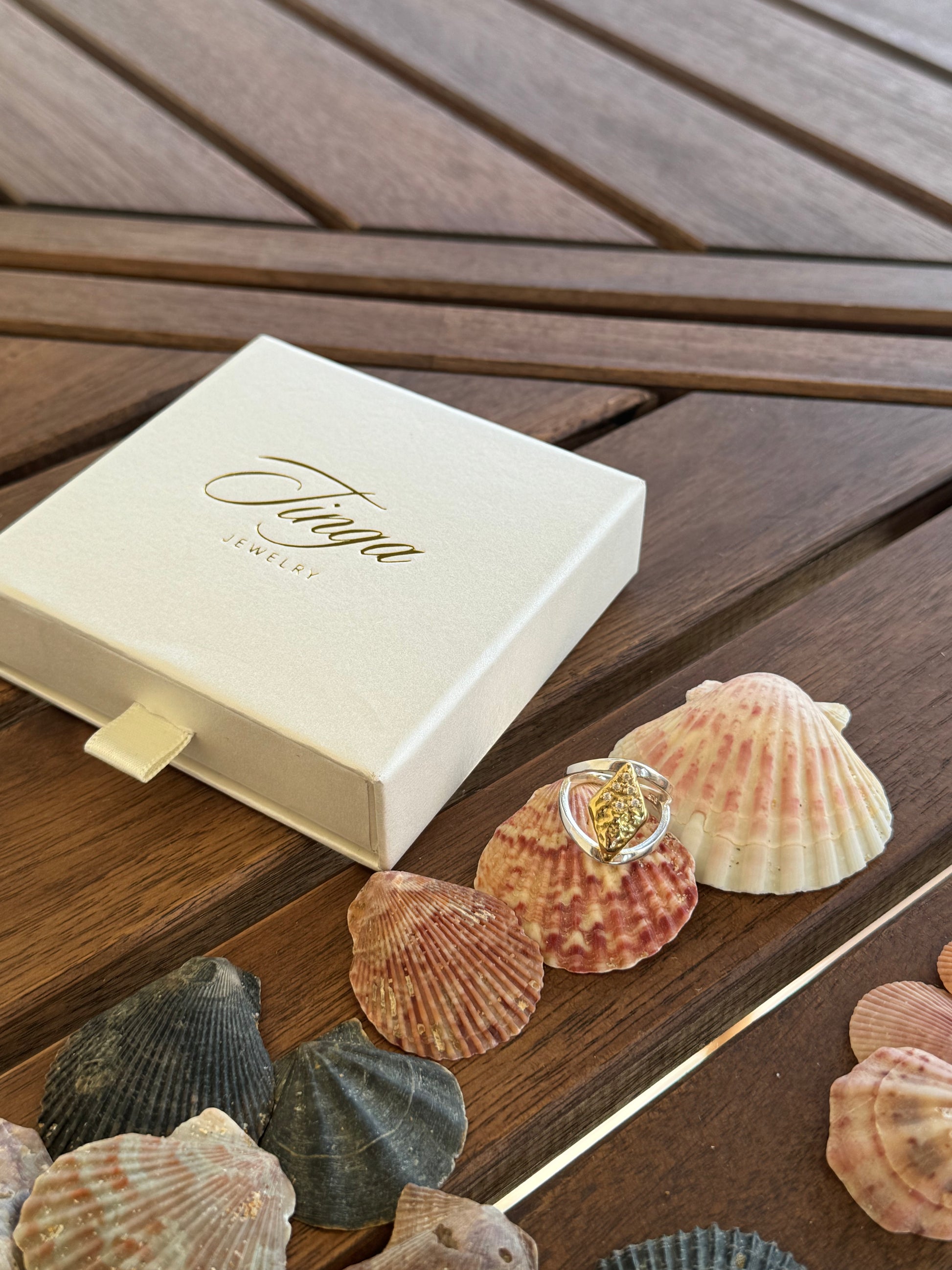 Vol. I. Anillo Azahar