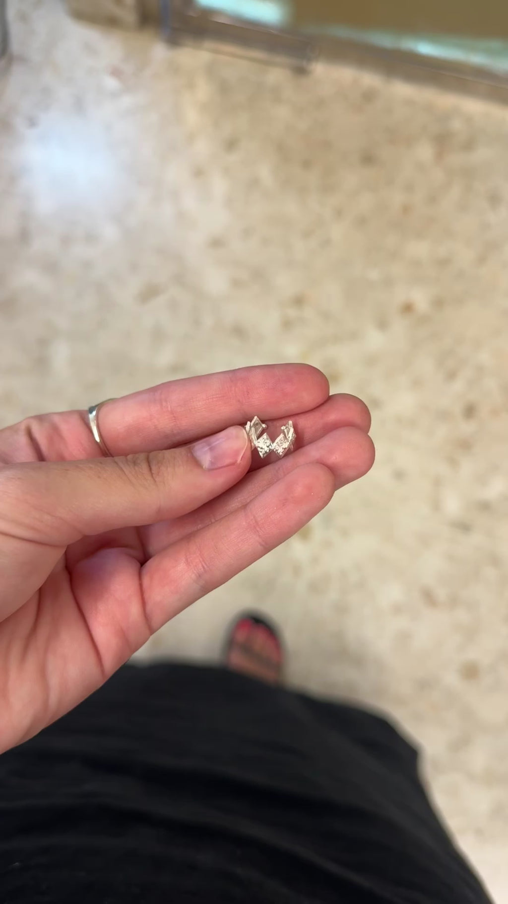 Vol V. Earcuff Celosía